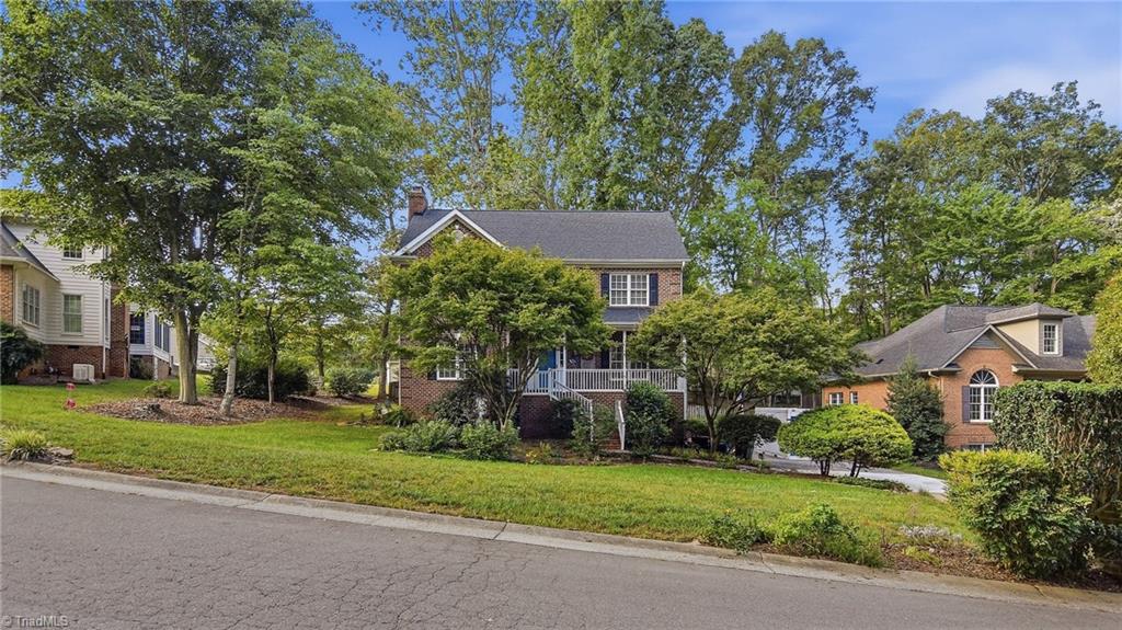 Photo of 704 Lynn Dee Drive, Winston-Salem, NC 27106 (MLS # 1236522)