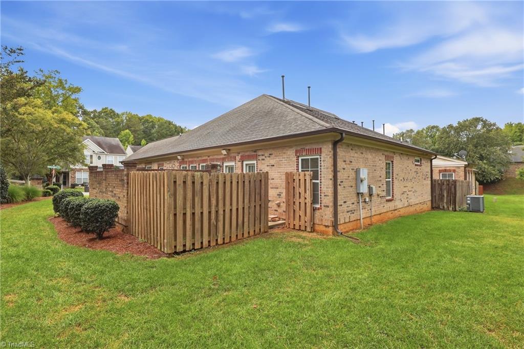Photo of 4806 Sterling Brooke Lane, Winston-Salem, NC 27103 (MLS # 1236583)