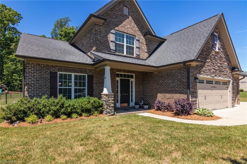 5009 Labella Court