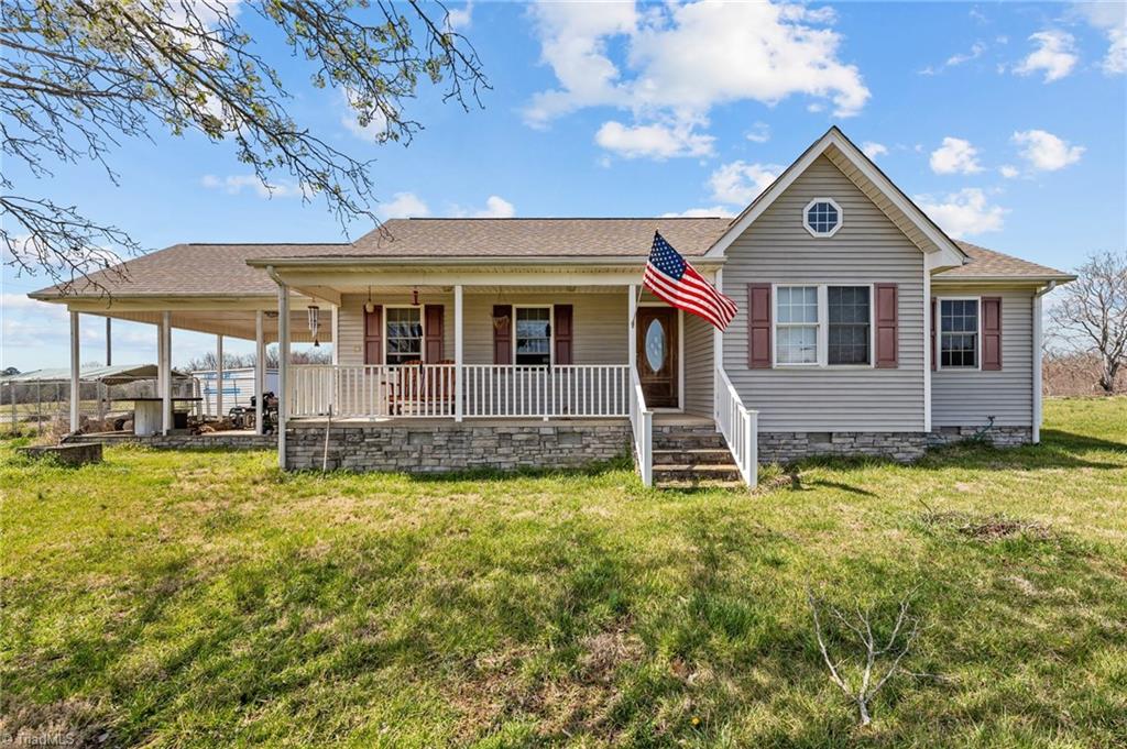 68 Fritts Family Drive, Siler City, North Carolina image 1