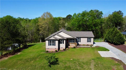 Homes For Sale - 2212 Becks Church Road<br/> Lexington, NC 27292