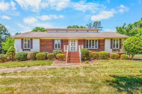 Homes For Sale - 3632 Tanglebrook Trail<br/> Clemmons, NC 27012
