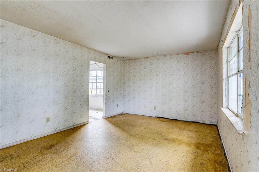 3005 Longford Avenue, Greensboro, North Carolina image 4