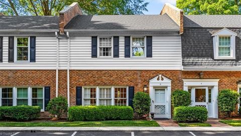 Condo For Sale - 1108 Dover Road #H<br/> Greensboro, NC 27408