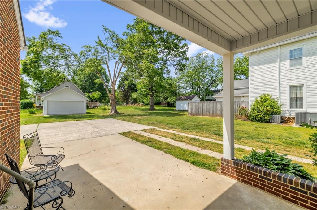 318 S Fayetteville Street, Liberty, North Carolina image 28