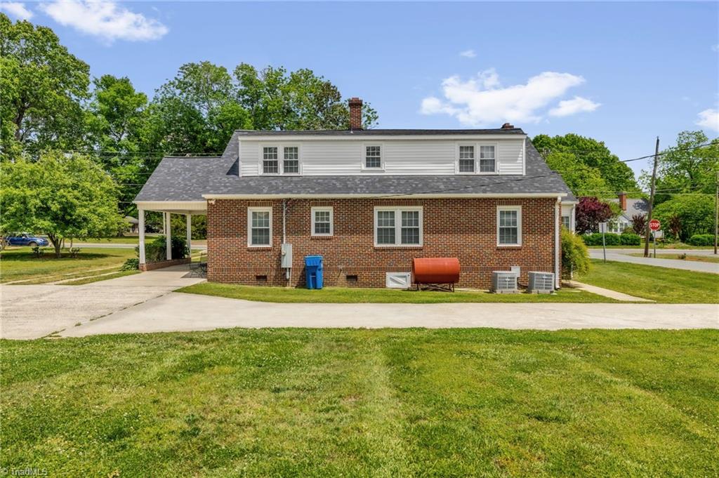 318 S Fayetteville Street, Liberty, North Carolina image 30