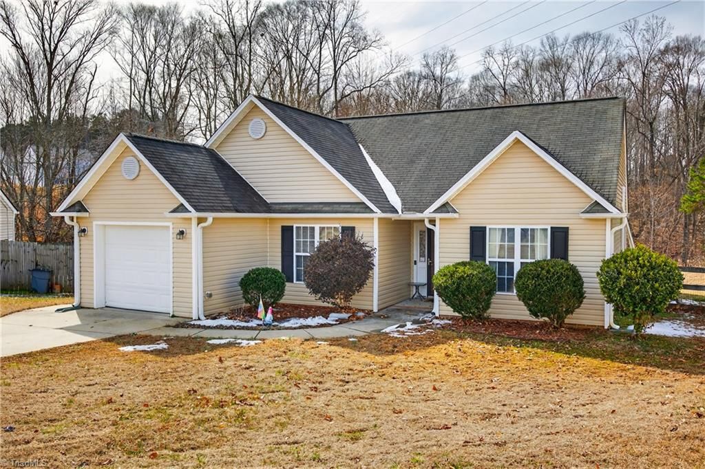 Photo of 2083 Tea Berry Court, Winston-Salem, NC 27127 (MLS # 1209178)