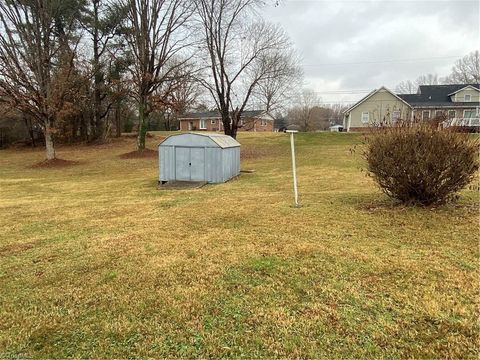 A home in Mount Airy