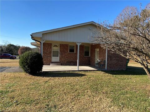 A home in Mount Airy