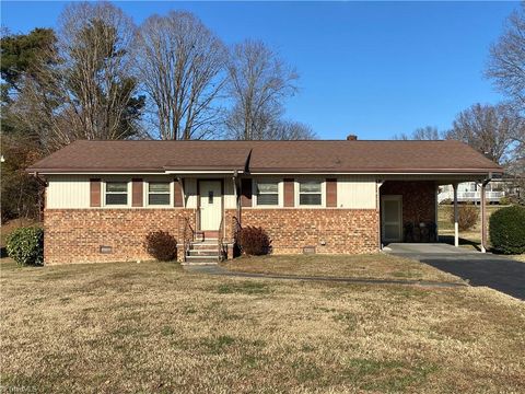 A home in Mount Airy