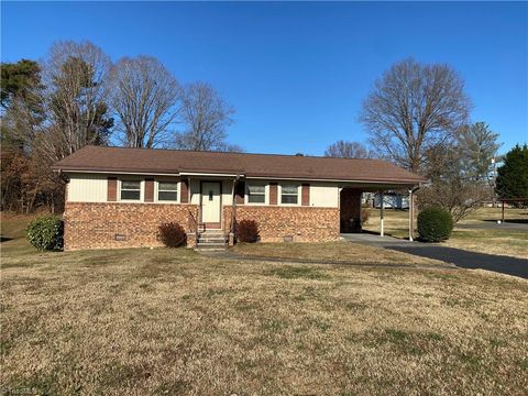 A home in Mount Airy