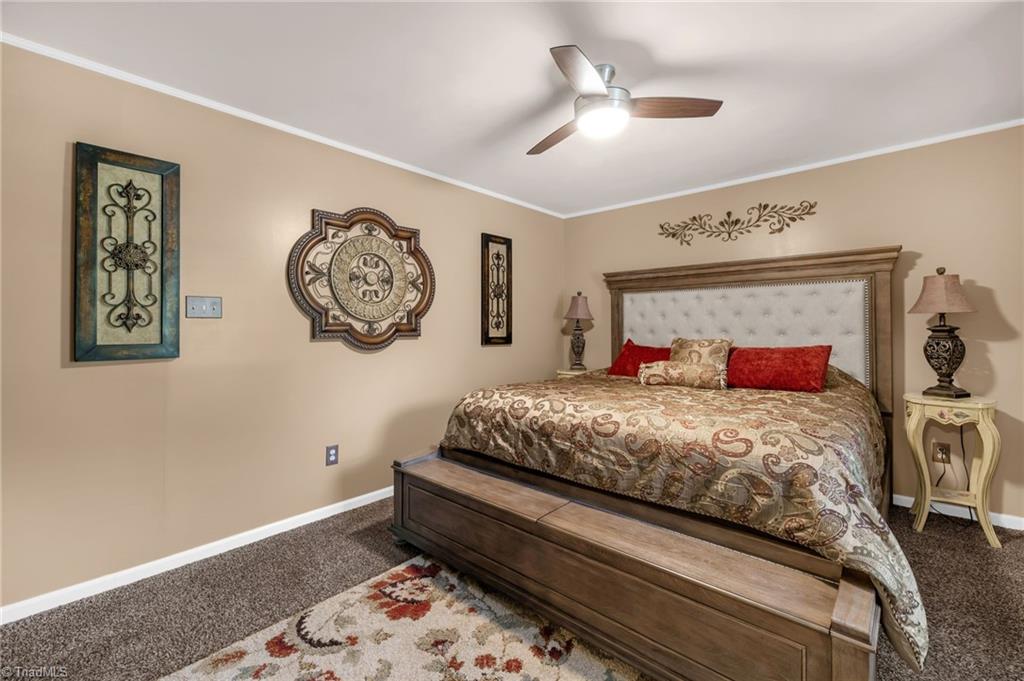 900 Friendly Road, Eden, North Carolina image 16