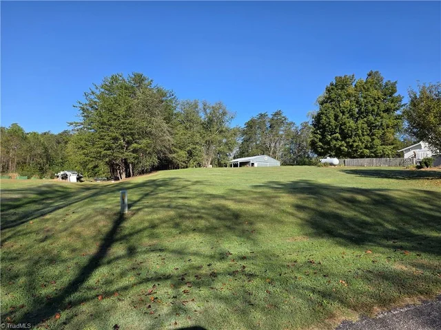 1198 Jackson Road Unit 1, photo 4 of 9