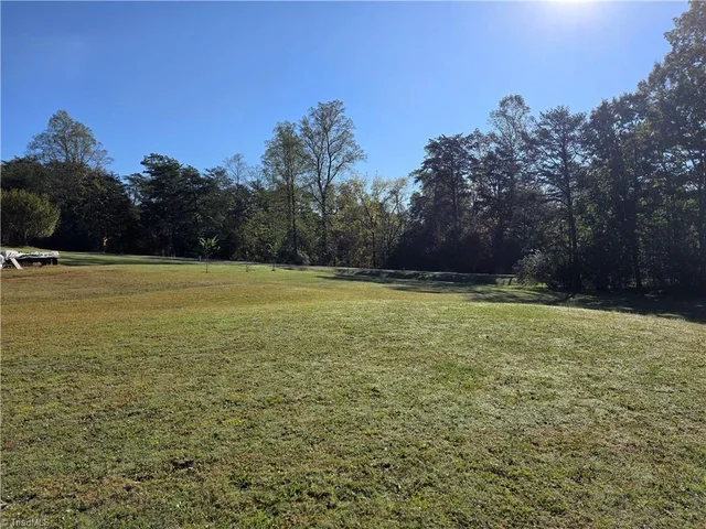 1198 Jackson Road Unit 1, photo 5 of 9