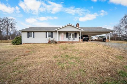 343 Pin Oak Drive Clemmons NC 27012