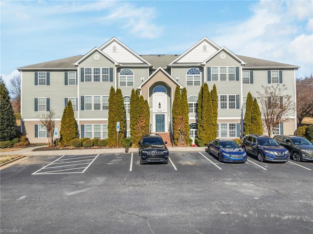 Photo of 4702 Pennoak Lane, Greensboro, NC 27407 (MLS # 1205197)