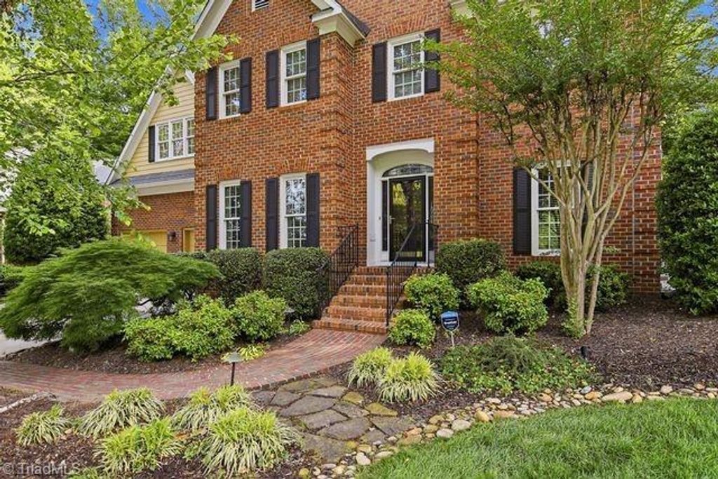 Photo of 4629 Jamesford Drive, Jamestown, NC 27282 (MLS # 1218146)