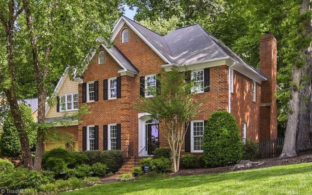 Photo of 4629 Jamesford Drive, Jamestown, NC 27282 (MLS # 1218146)