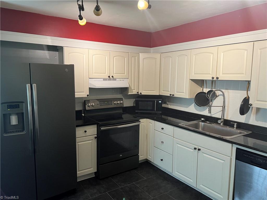 240 Byerly Street, Mount Airy, North Carolina image 14