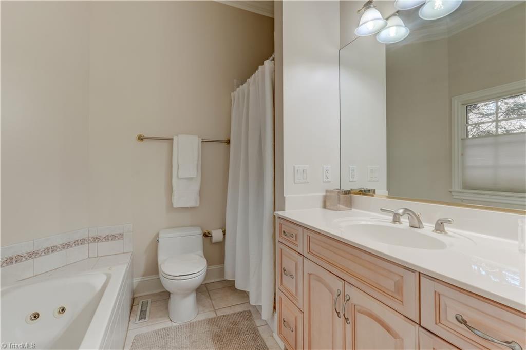10 Sunfish Point, Greensboro, North Carolina image 36
