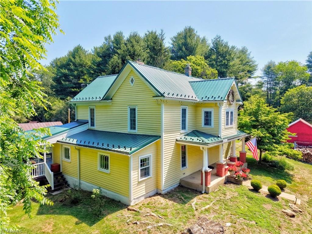 Photo of 2067 Bethlehem Church Road NE, Floyd, VA 24091 (MLS # 1225911)