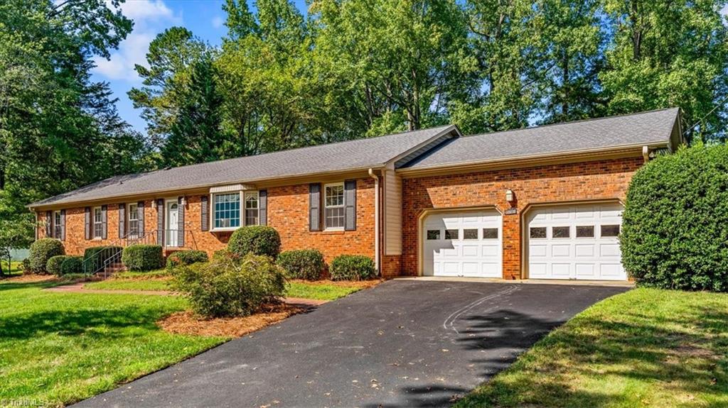 Photo of 4503 Doncaster Drive, Greensboro, NC 27406 (MLS # 1235750)