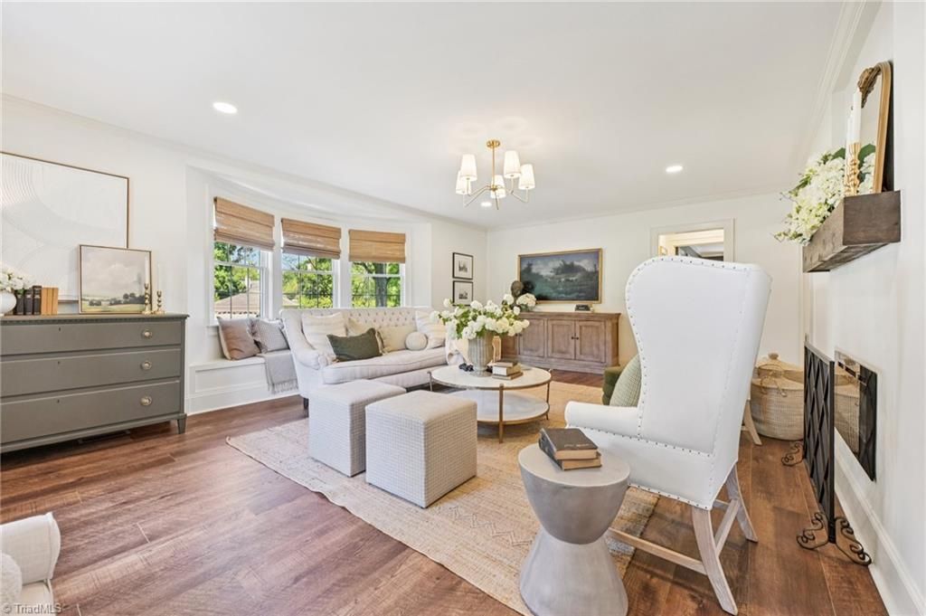 Photo of 511 Circle Drive, Burlington, NC 27215 (MLS # 1216993)