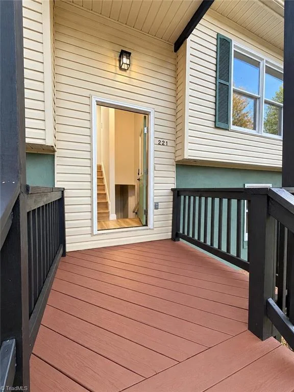 221 Riverside Drive, photo 5 of 49