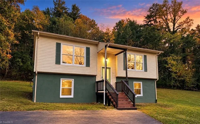 221 Riverside Drive, photo 2 of 49