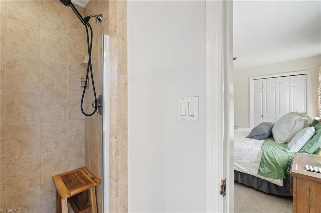 4207 Oakcliffe Road, Greensboro, North Carolina image 29