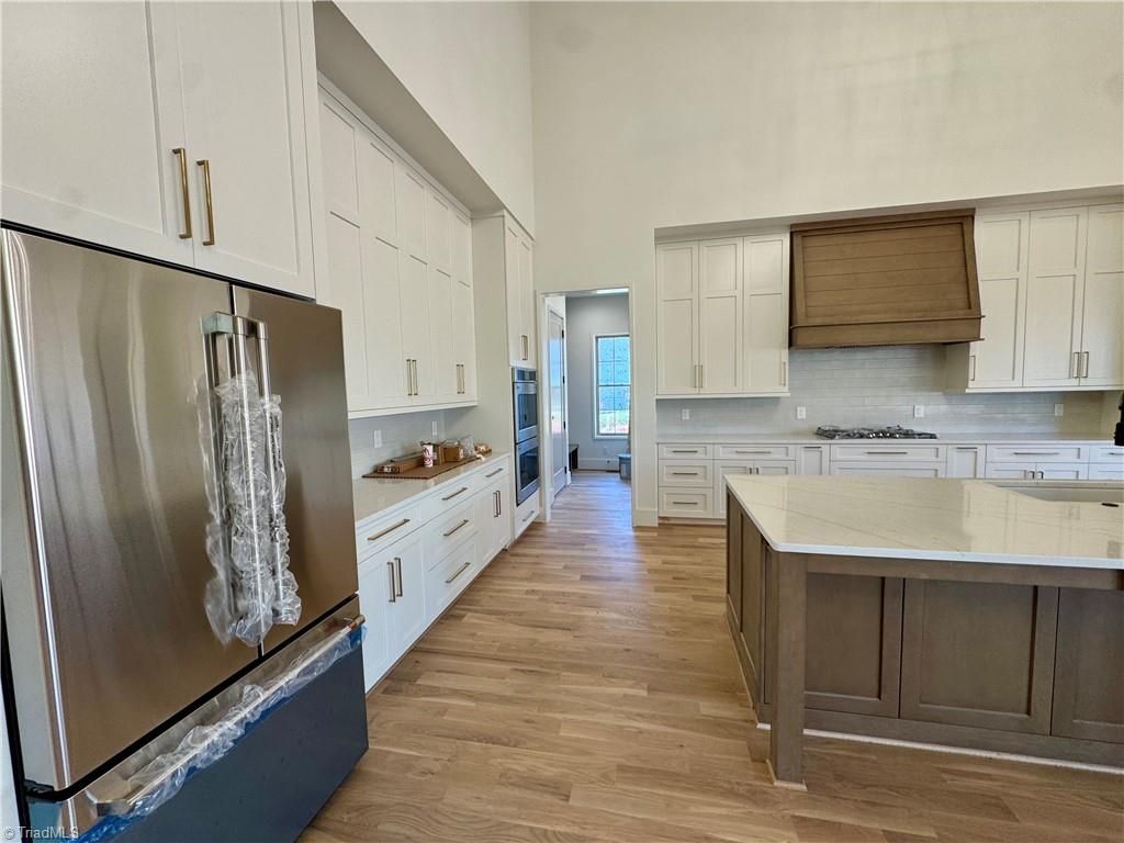 Photo of 1150 Lochshire Drive, Burlington, NC 27215 (MLS # 1189687)