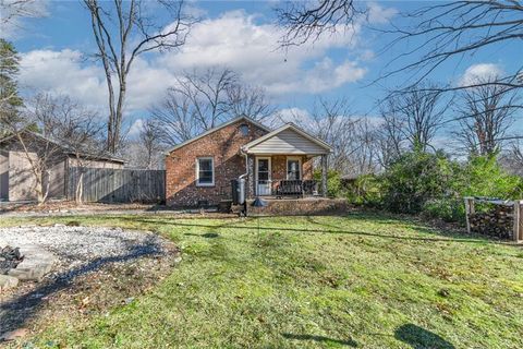 Photo for 2916 Isaacs Place