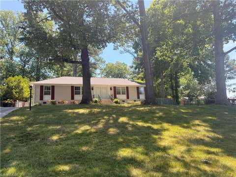 Homes For Sale - 2702 Tillbrook Place<br/> Guilford County, Greensboro, NC 27408