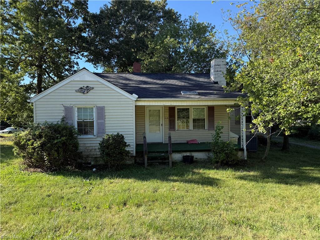 Photo of 3418 Martin Luther King Jr Drive, High Point, NC 27260 (MLS # 1236749)