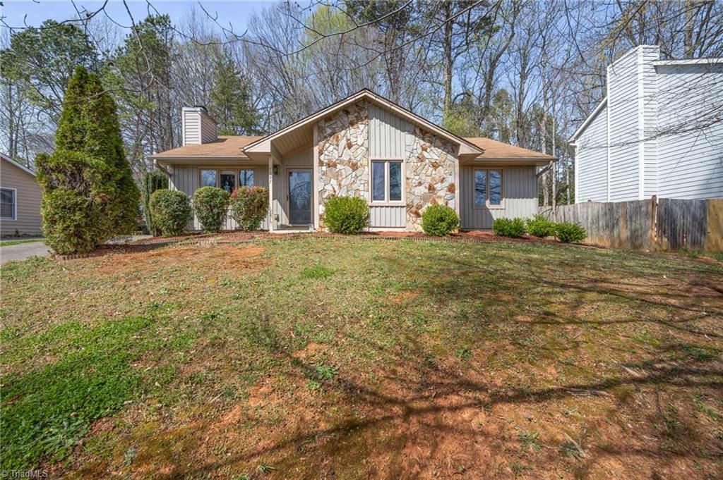 Photo of 1597 Trinity Garden Circle, Clemmons, NC 27012 (MLS # 1218981)