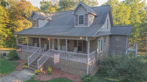 3595 NC Highway 268 E Pilot Mountain NC 27041