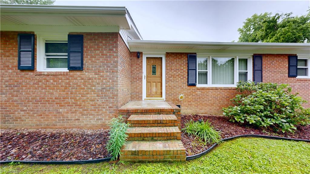 4211 Village Drive, Trinity, North Carolina image 6