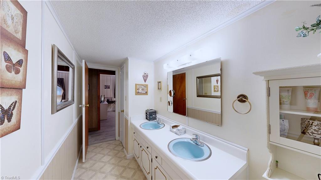 4211 Village Drive, Trinity, North Carolina image 27