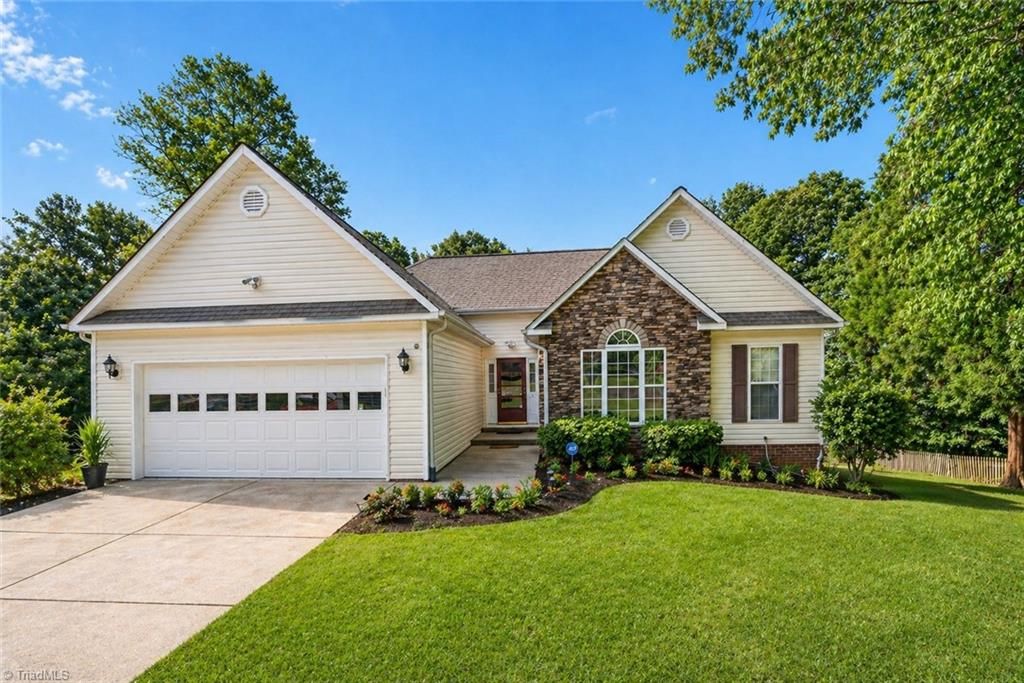 Photo of 4108 Rock Hill Road, Pfafftown, NC 27040 (MLS # 1218232)