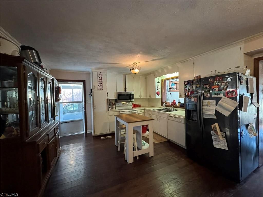 Photo of 245 Cherokee Lane, Salisbury, NC 28148 (MLS # 1207203)