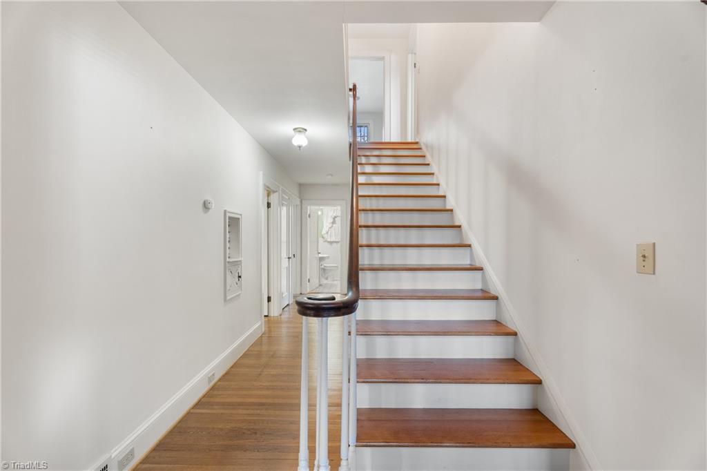 Rural Hall, North Carolina 27045, United States, 5 Bedrooms Bedrooms, ,3 BathroomsBathrooms,Residential,Active,248703