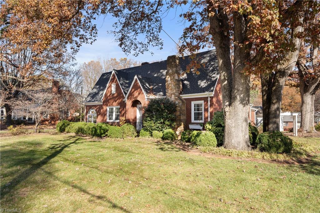 Rural Hall, North Carolina 27045, United States, 5 Bedrooms Bedrooms, ,3 BathroomsBathrooms,Residential,Active,248703