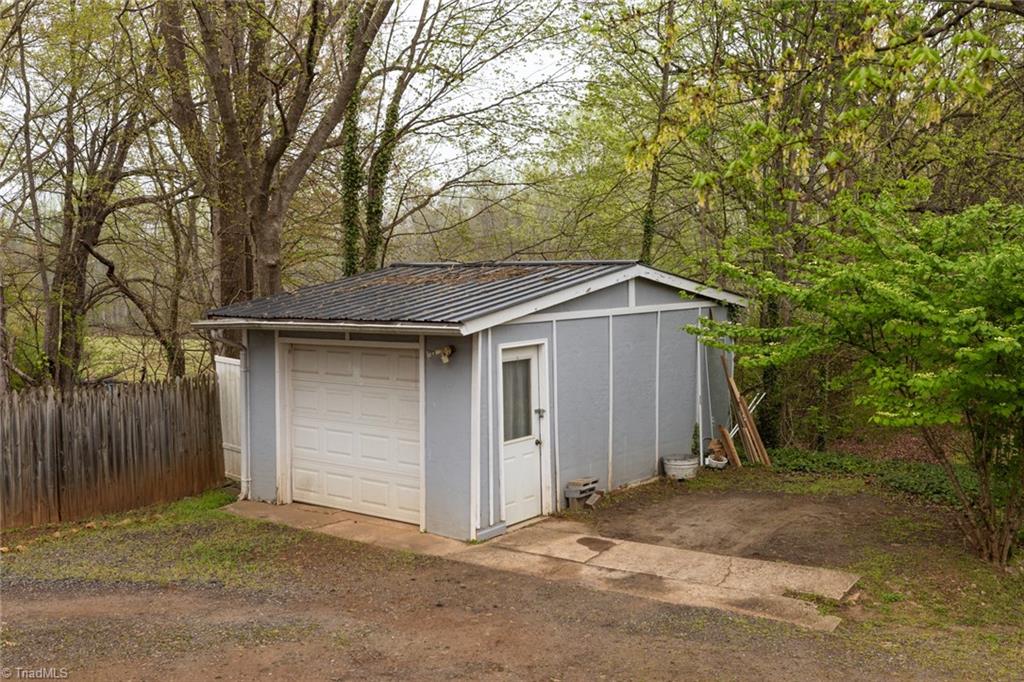410 N Carolina Avenue, Boonville, North Carolina image 45