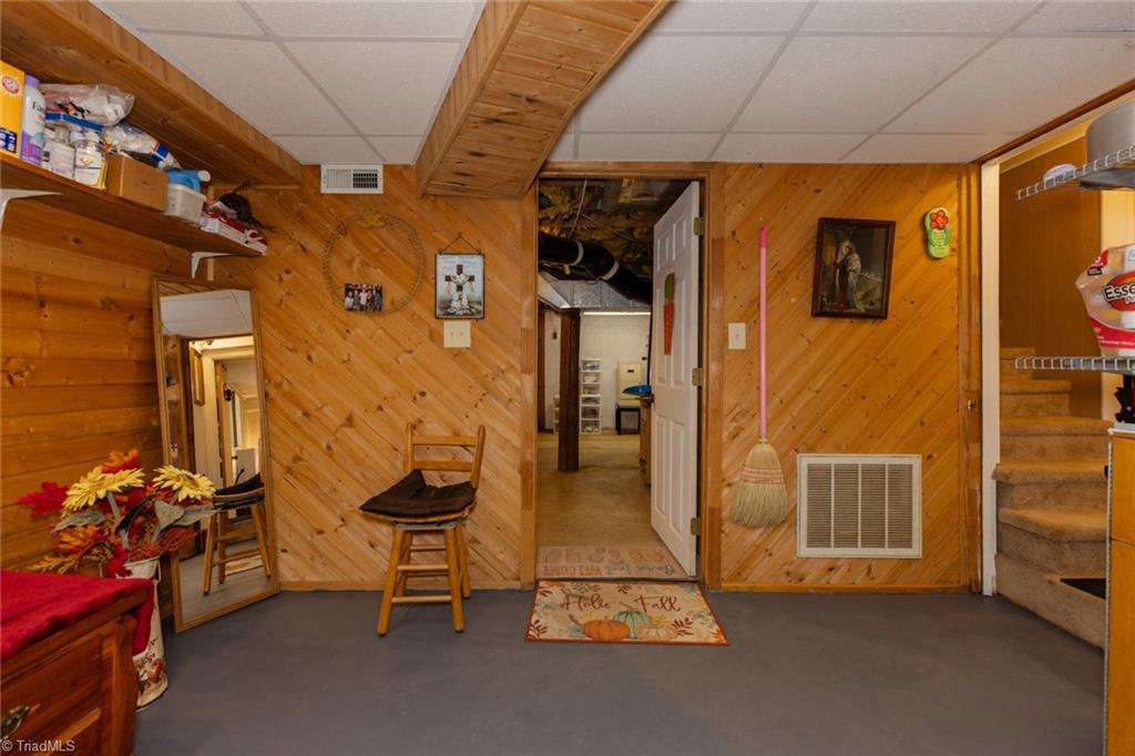 410 N Carolina Avenue, Boonville, North Carolina image 33