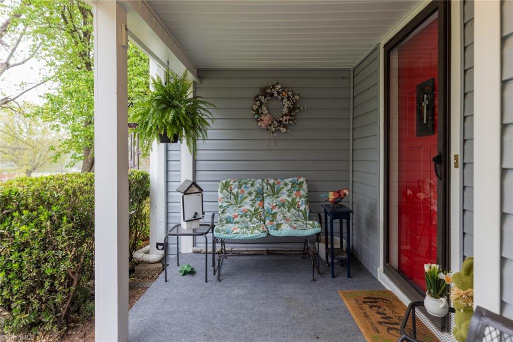 410 N Carolina Avenue, Boonville, North Carolina image 4