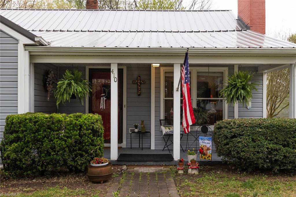 410 N Carolina Avenue, Boonville, North Carolina image 2