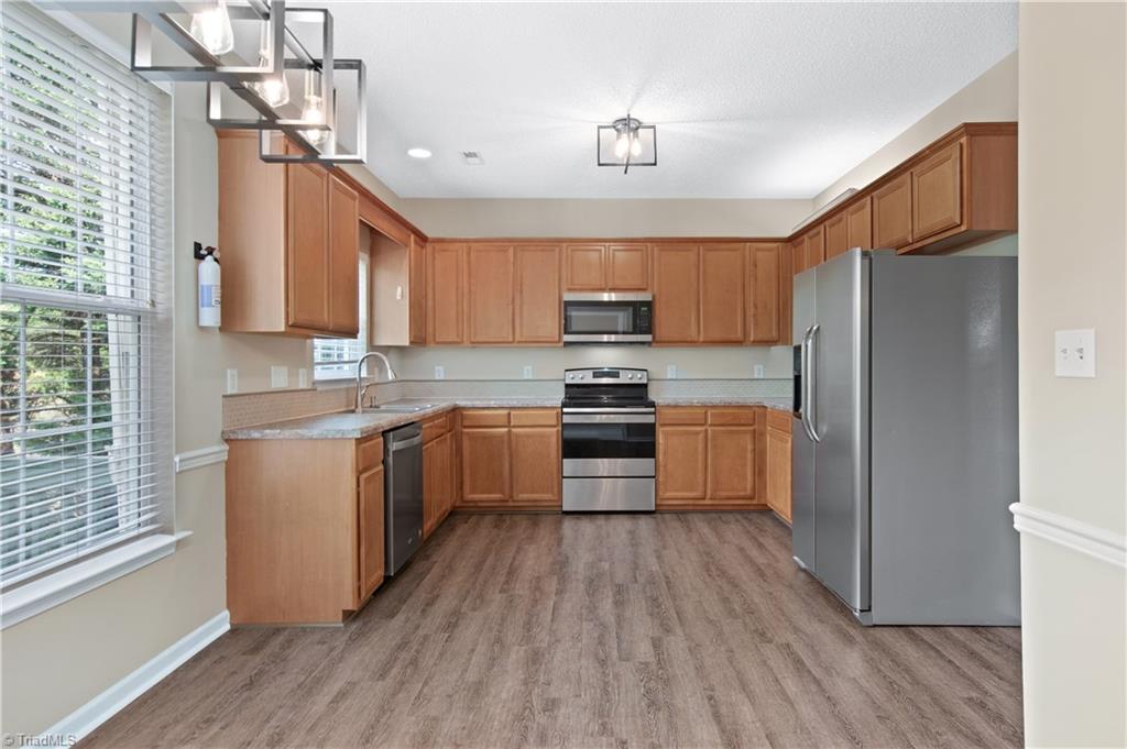 4521 Camden Ridge Drive, Greensboro, North Carolina image 12