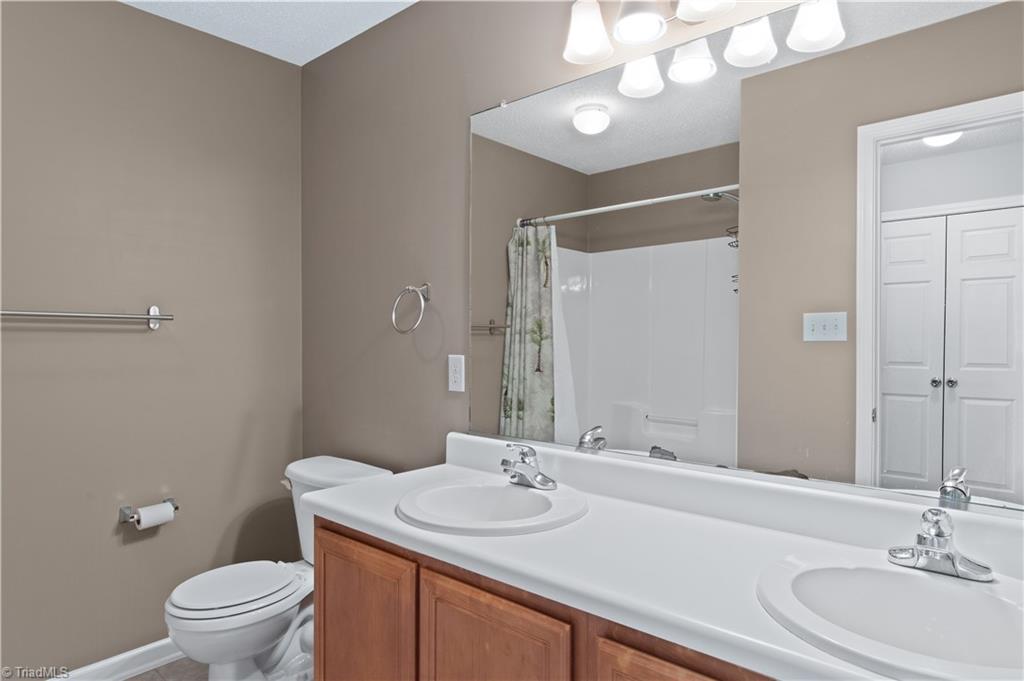 4521 Camden Ridge Drive, Greensboro, North Carolina image 22