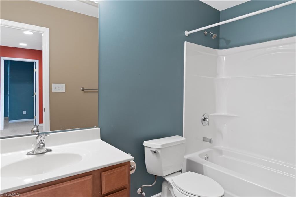 4521 Camden Ridge Drive, Greensboro, North Carolina image 35
