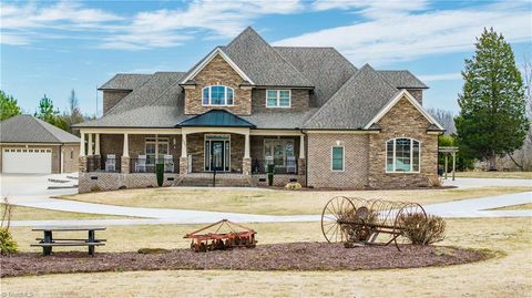 Homes For Sale - 4045 Old Glenola Road<br/> Trinity, NC 27370